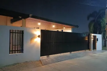 4 Bedroom Villa for rent in Huai Yai, Chonburi