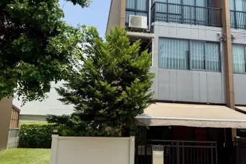 3 Bedroom Townhouse for rent in Baan Klang Muang Srinakarin-Onnut, Prawet, Bangkok