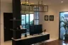 2 Bedroom Townhouse for rent in Khlong Tan Nuea, Bangkok