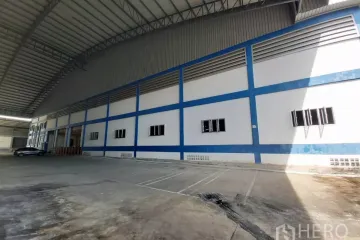 Warehouse / Factory for rent in Bang Phriang, Samut Prakan