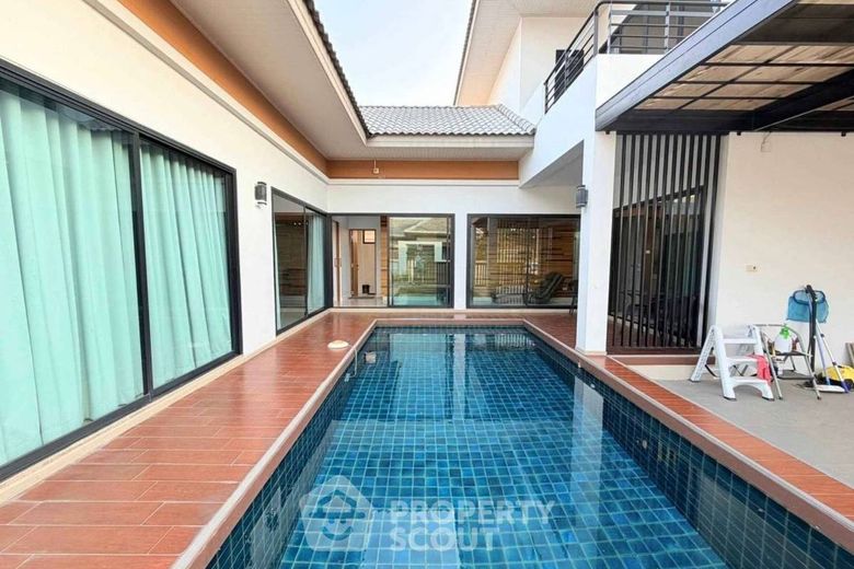 3 Bedroom Villa For Rent