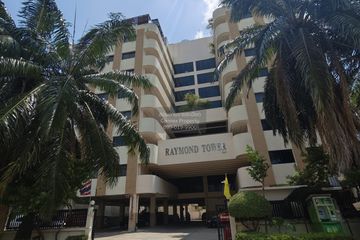 1 Bedroom Condo for sale in Raymond Tower, Khlong Chan, Bangkok near MRT Hua Mak