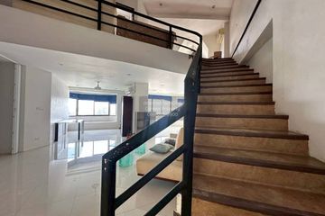 5 Bedroom Condo for sale in Bang Na, Bangkok near BTS Bang Na