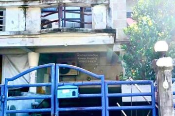 2 Bedroom Townhouse for sale in Khlong Thanon, Bangkok