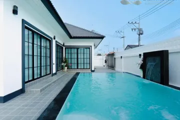 4 Bedroom House for sale in Nong Pla Lai, Chonburi