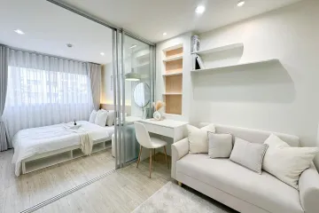 1 Bedroom Condo for sale in Lumpini Condo Town Ramintra - Nawamin, Ram Inthra, Bangkok near MRT Khu Bon