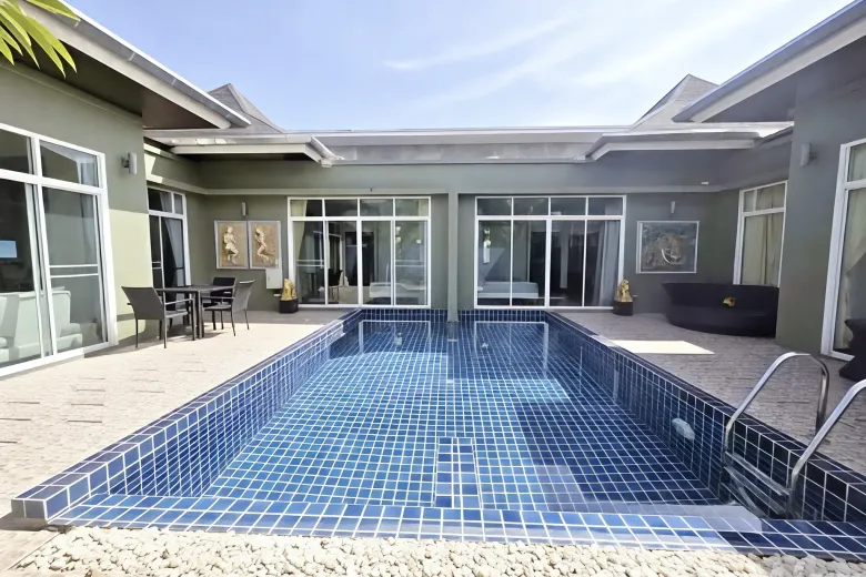 4 Bedroom Villa For Rent