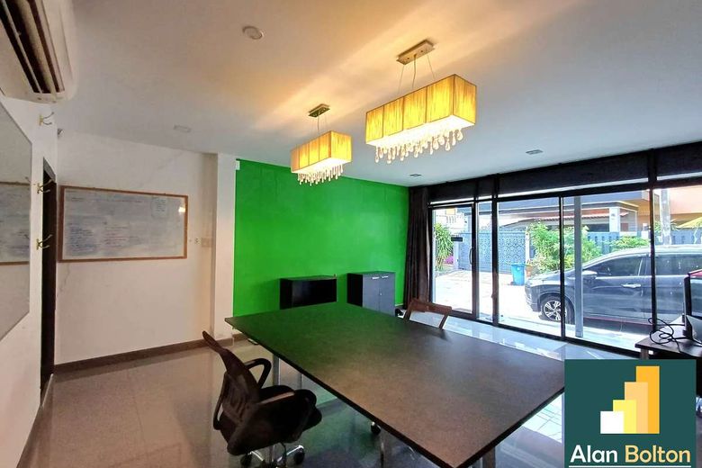 2 Bedroom Townhouse For Rent