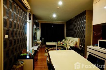 2 Bedroom Condo for sale in Hive Taksin, Khlong Ton Sai, Bangkok near BTS Wongwian Yai