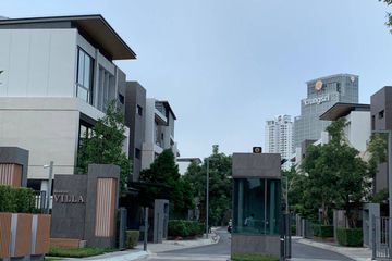 5 Bedroom Townhouse for sale in Bang Phong Pang, Bangkok