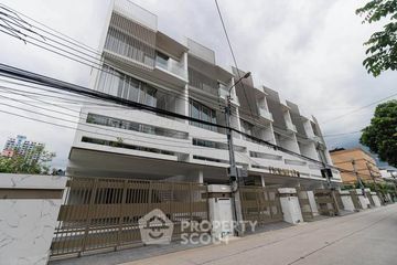 3 Bedroom Townhouse for sale in Haus 23 Ratchada-Ladprao, Chan Kasem, Bangkok near MRT Lat Phrao
