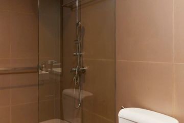 1 Bedroom Apartment for rent in YOLK Residences, Suriyawong, Bangkok near MRT Sam Yan