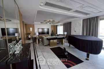 3 Bedroom Condo for sale in Le Raffine Sukhumvit 24, Khlong Tan, Bangkok near BTS Phrom Phong