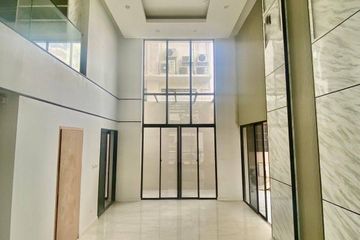 3 Bedroom Townhouse for sale in DEMI Sathu 49, Bang Phong Pang, Bangkok