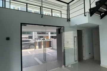 Office for rent in Nirvana @WORK Krungthep Kreetha, Saphan Sung, Bangkok