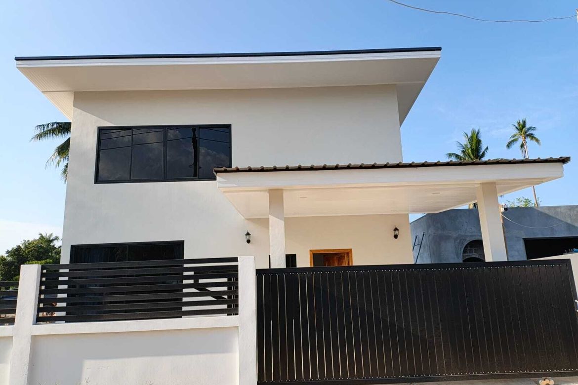 2 Bedroom House
