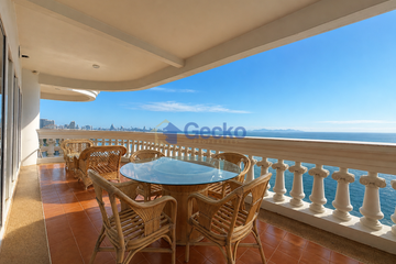 3 Bedroom Condo for rent in Silver Beach, Na Kluea, Chonburi