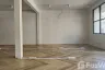 Commercial for rent in Khlong Tan Nuea, Bangkok
