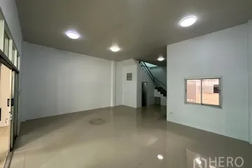 Warehouse / Factory for rent in Lam Pho, Nonthaburi