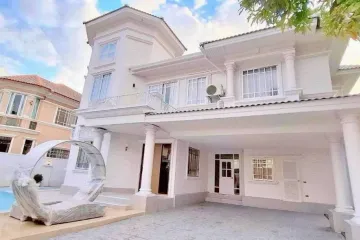 4 Bedroom Villa for sale in Park Avenue, Na Kluea, Chonburi