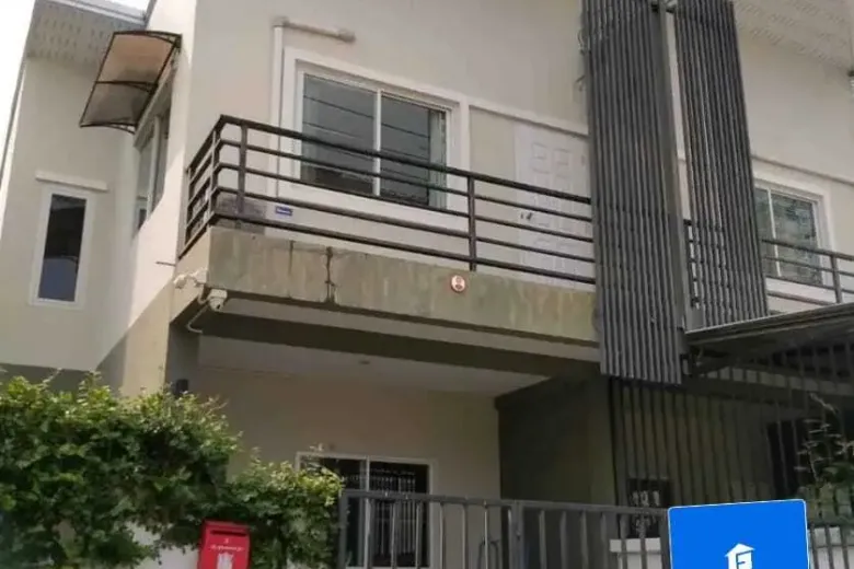 2 Bedroom Townhouse For Rent
