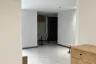 1 Bedroom Apartment for rent in Sethiwan Residence, Khlong Toei Nuea, Bangkok near Airport Rail Link Makkasan