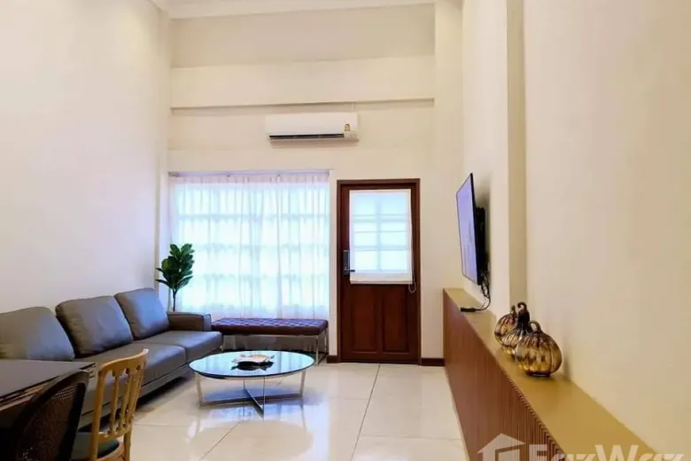 4 Bedroom Townhouse