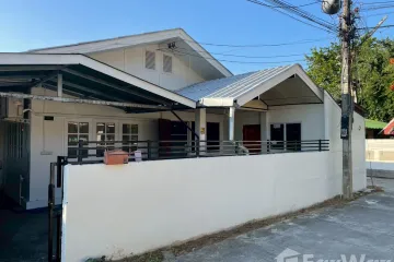 3 Bedroom House for rent in Wat Ket, Chiang Mai