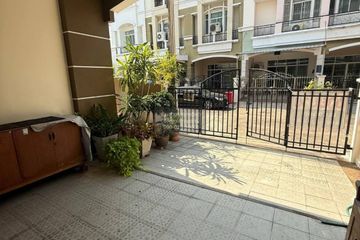 3 Bedroom Townhouse for sale in Nong Khaem, Bangkok