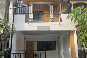 2 Bedroom Townhouse for sale in Bang Chan, Bangkok