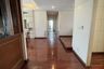 3 Bedroom Condo for sale in Royal River Place, Bang Phong Pang, Bangkok