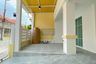 3 Bedroom Townhouse for sale in Khlong Sam, Pathum Thani