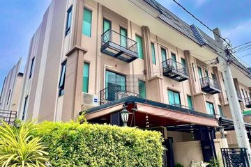 3 Bedroom Townhouse for rent in Saphan Sung, Bangkok