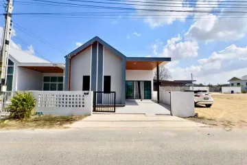 3 Bedroom Villa for sale in Pong, Chonburi