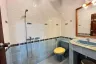 5 Bedroom Villa for sale in Nong Prue, Chonburi