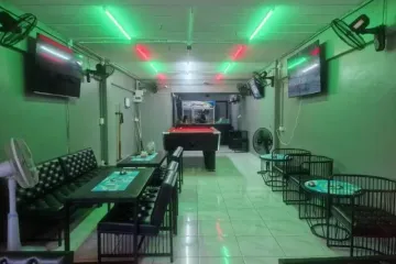 3 Bedroom Commercial for sale in Na Kluea, Chonburi