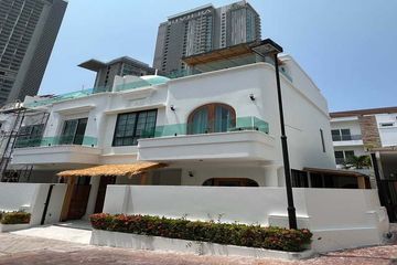 3 Bedroom Villa for rent in Na Kluea, Chonburi