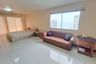 1 Bedroom Condo for sale in Na Kluea, Chonburi