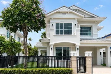 3 Bedroom House for rent in Nantawan Rama 9-Onnut, Prawet, Bangkok