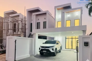 3 Bedroom House for sale in Na Kluea, Chonburi