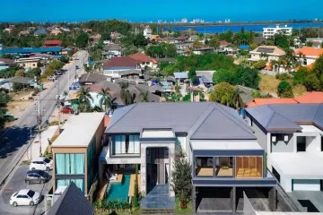 5 Bedroom House for sale in Pong, Chonburi