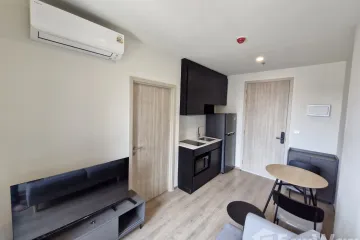 1 Bedroom Condo for rent in NUE District R9, Huai Khwang, Bangkok near MRT Phra Ram 9