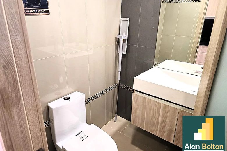 1 Bedroom Condo For Rent