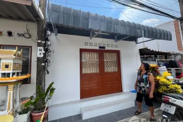 1 Bedroom House for sale in Lat Yao, Bangkok near Airport Rail Link Bang Khen
