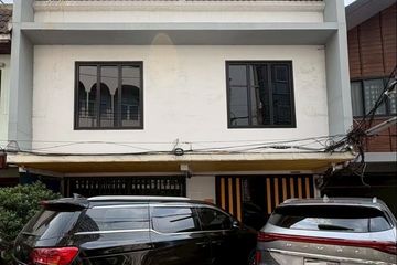 3 Bedroom House for rent in Rong Mueang, Bangkok near MRT Hua Lamphong