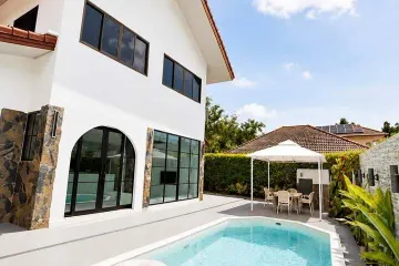 3 Bedroom Villa for rent in Choeng Thale, Phuket