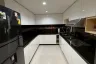 3 Bedroom Townhouse for rent in Rong Mueang, Bangkok near MRT Hua Lamphong
