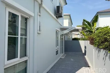 2 Bedroom House for rent in Dokmai, Bangkok