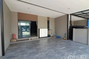 4 Bedroom Townhouse for rent in Khlong Chan, Bangkok