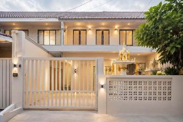 10 Bedroom Townhouse for sale in Bang Chak, Bangkok near BTS Punnawithi